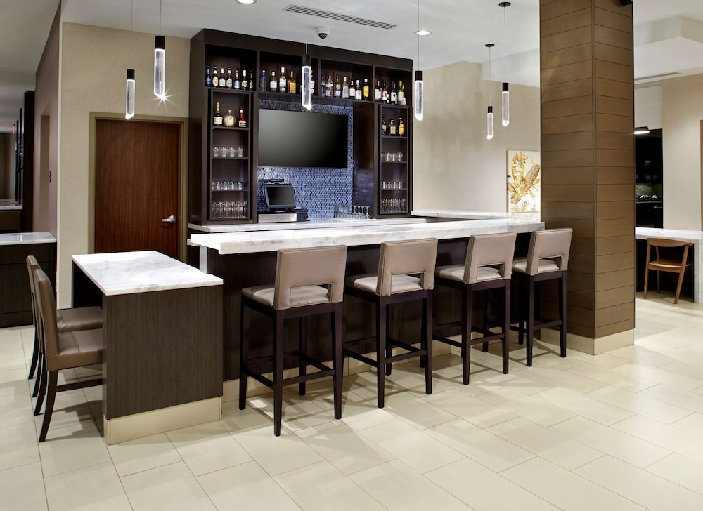 Hyatt House Pittsburgh Bloomfield Shadyside 59/63