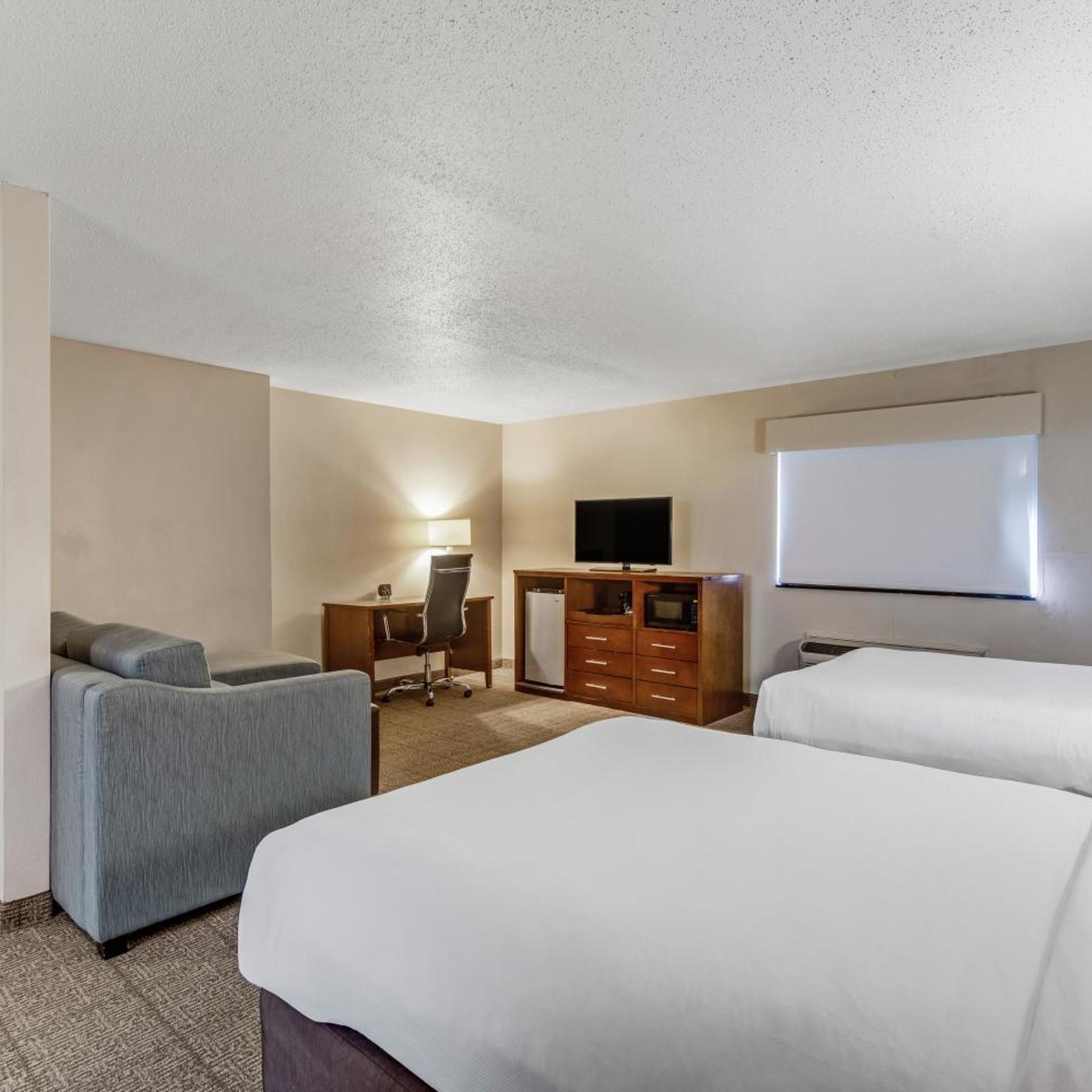Room, 2 Double Beds, Accessible, Comfort Suites Huntsville MidCity District at Research Park 6/10