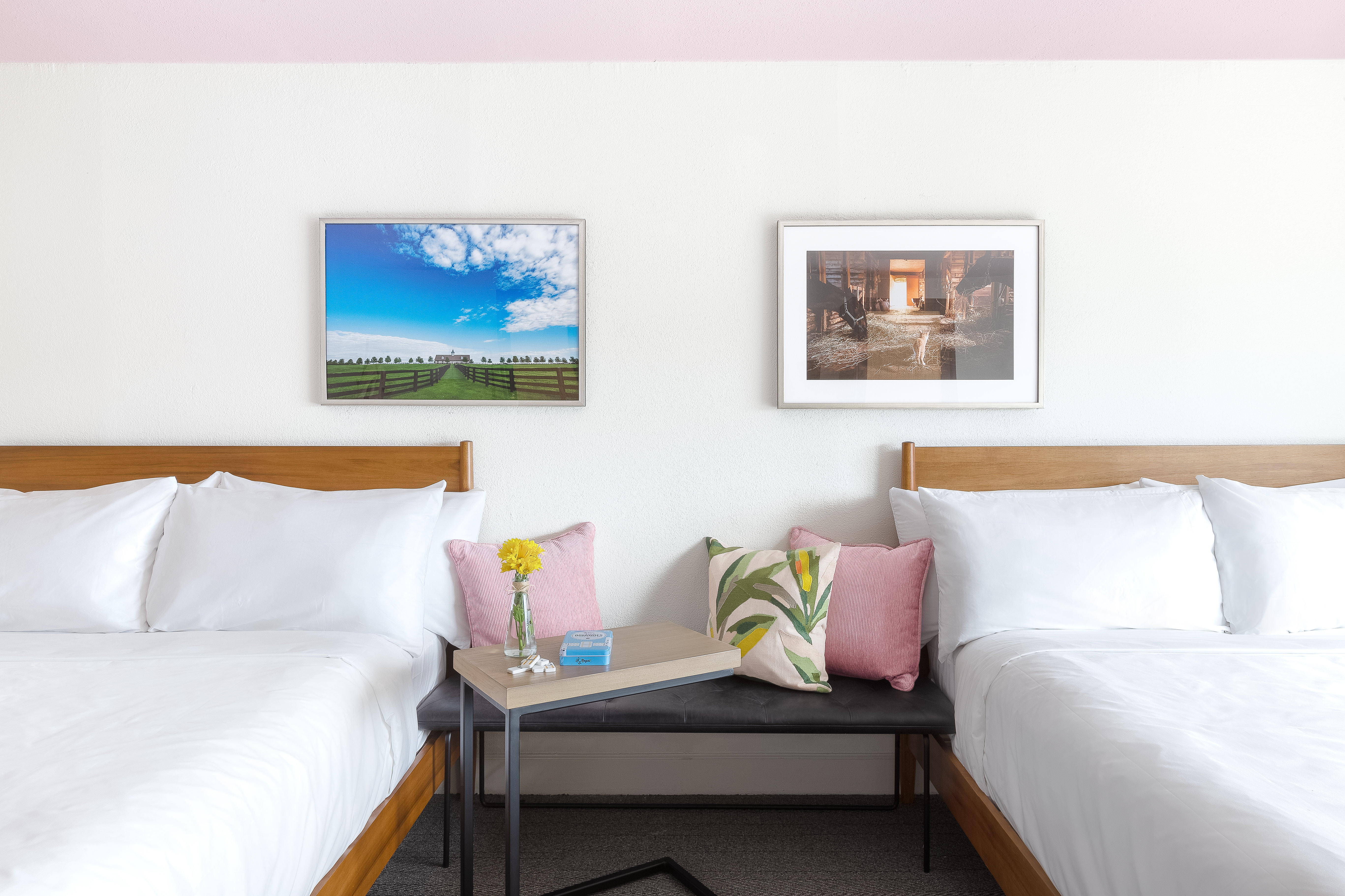 Elwood Hotel and Suites 10/28