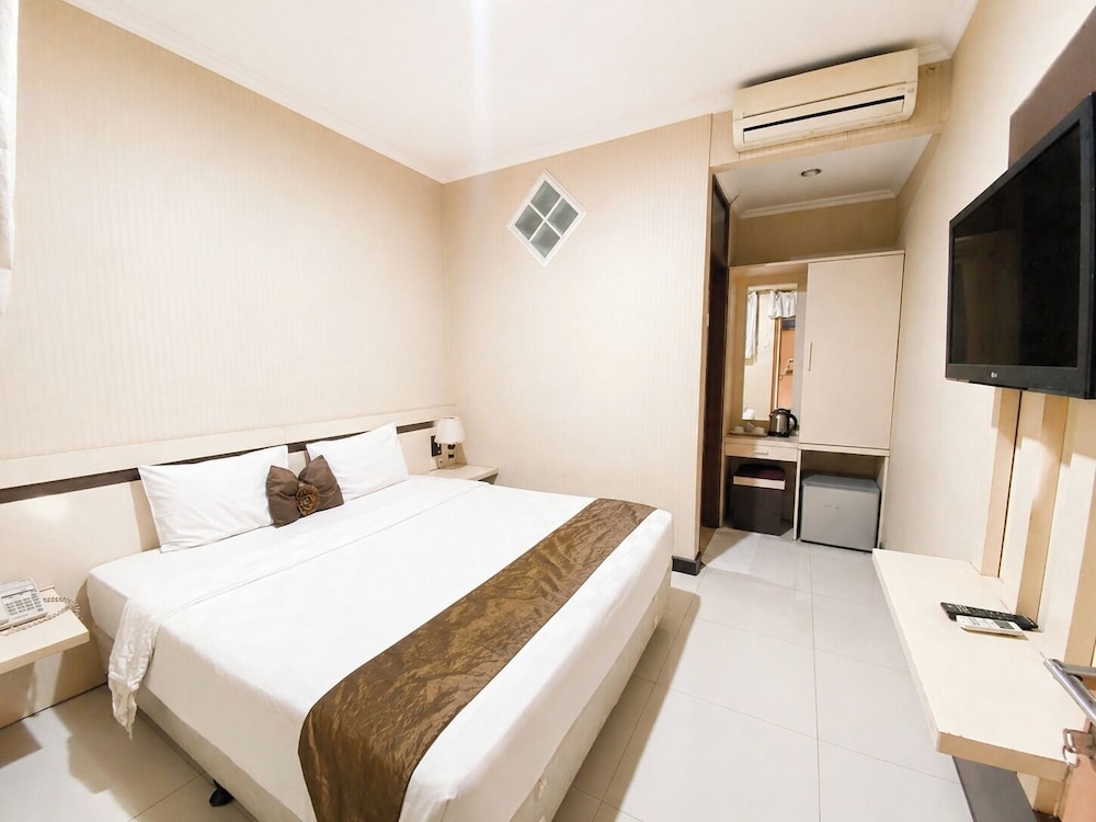 Scarlet Kebon Kawung Hotel 37/71
