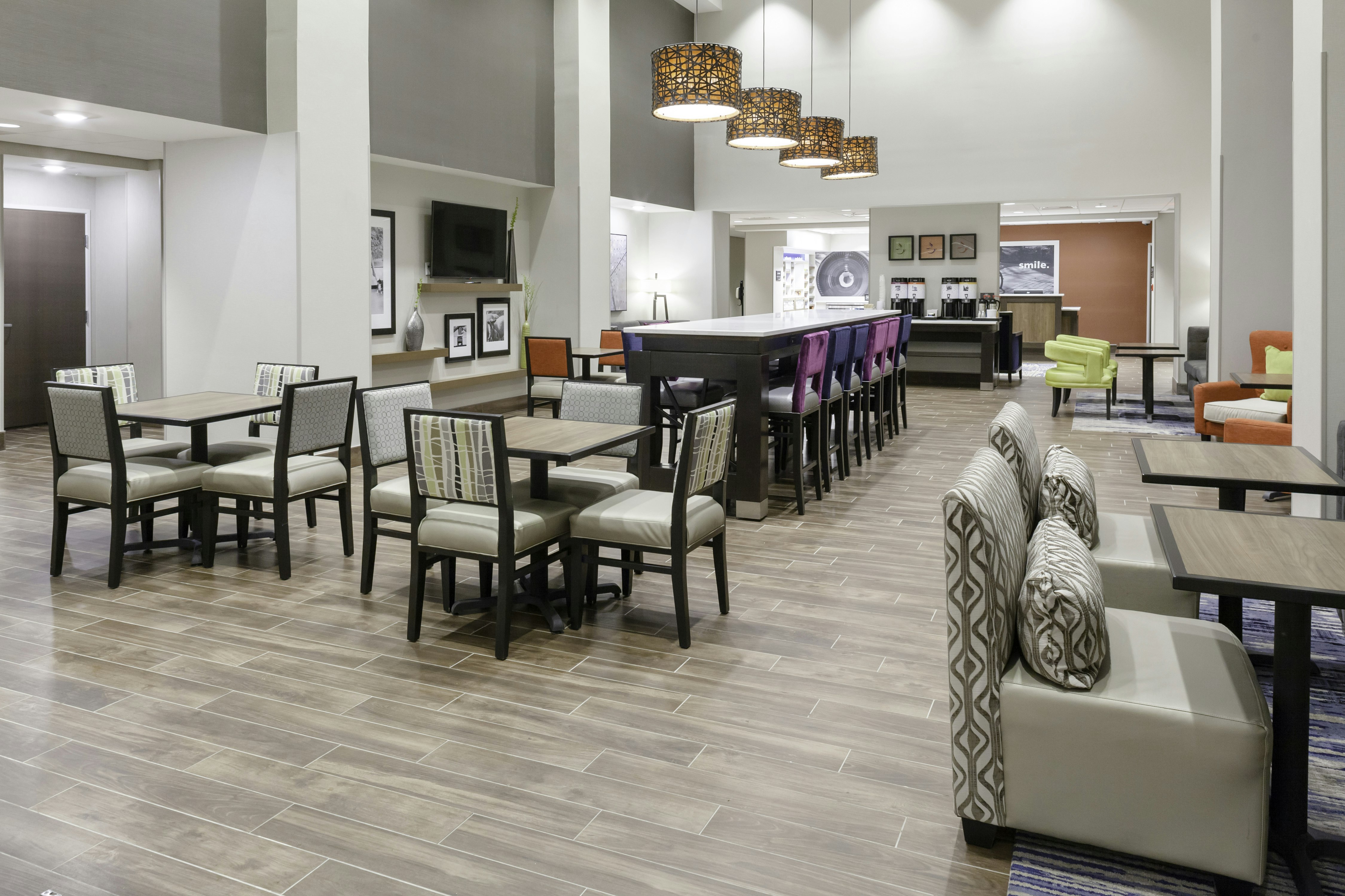 Hampton Inn Suites Overland Park South Ks 24/44