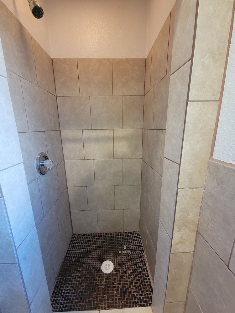 Townhouse Motel 13/57