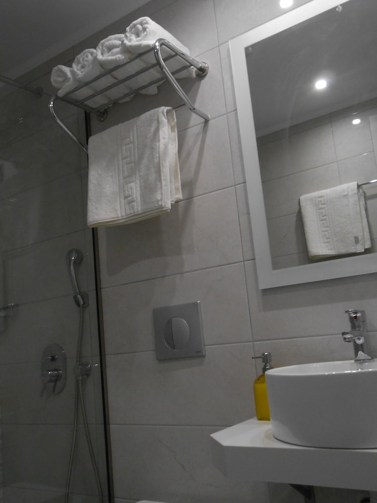Aristo Apartments 37/57