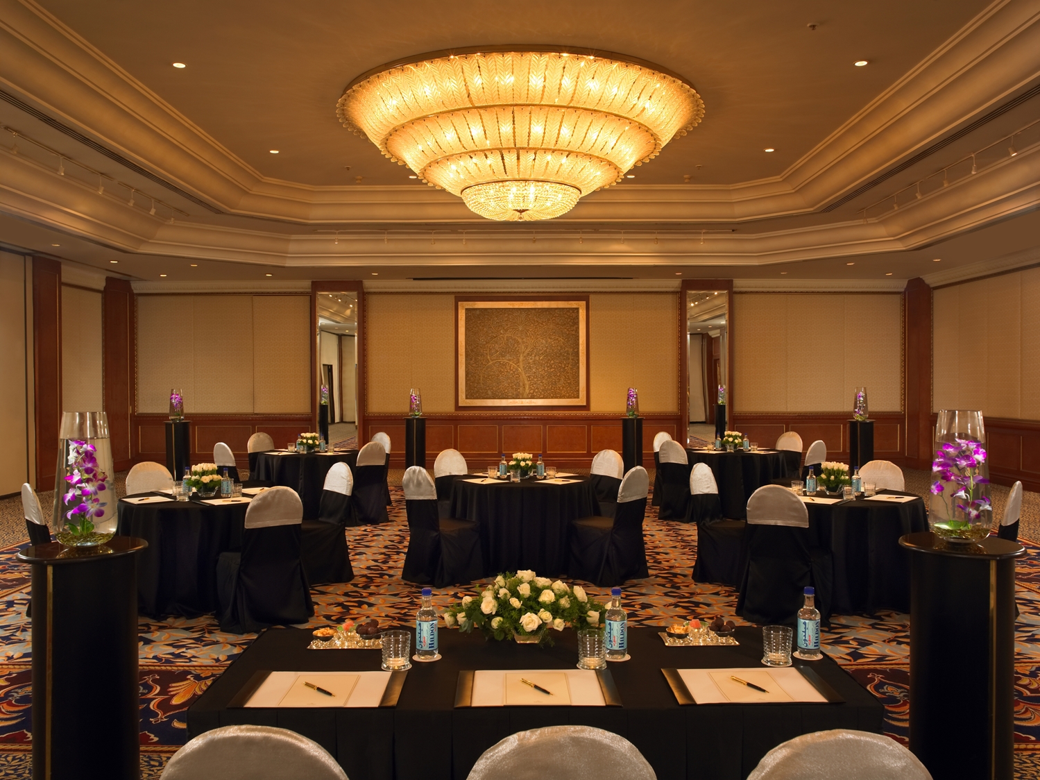 The Leela Mumbai - Resort Style Business Hotel 38/44