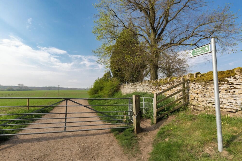 Church End Cottage 25/28