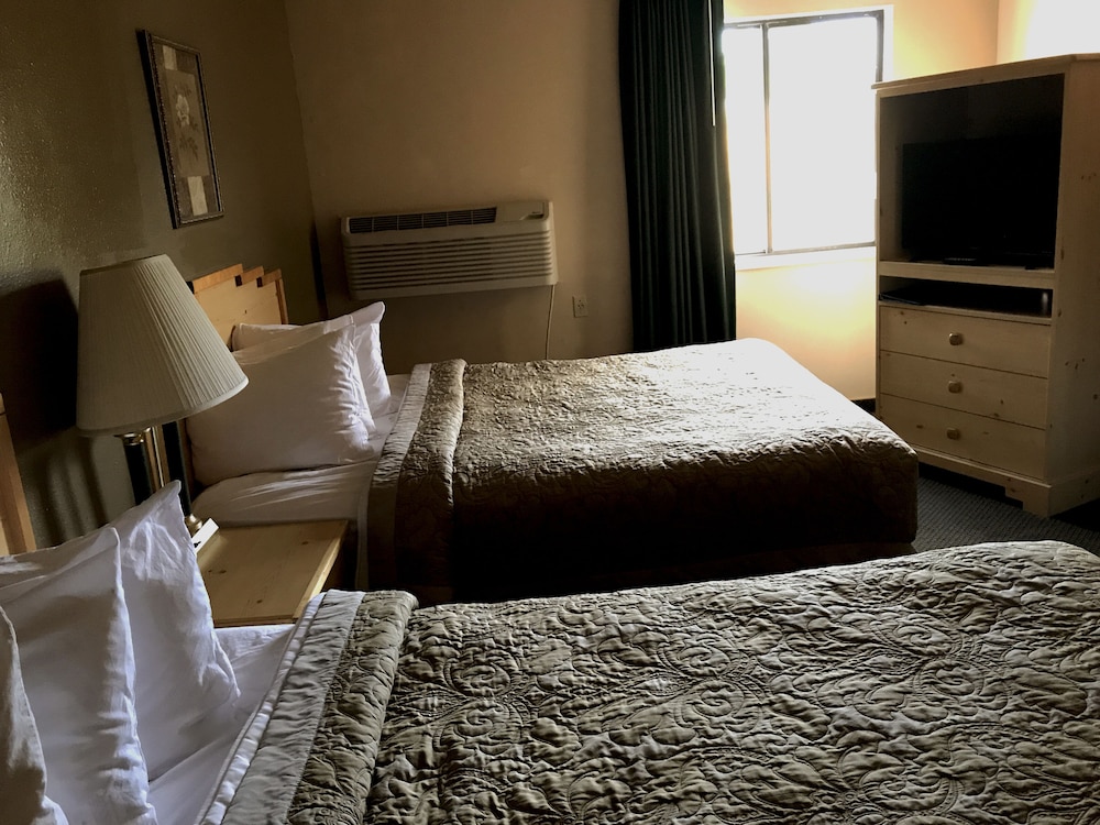 Super 8 by Wyndham Moscow / Pullman 14/39