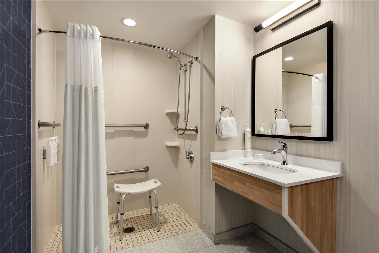 Spark by Hilton Woburn Boston 14/14