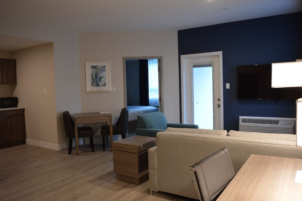 Best Western Plus Gateway to the Falls 16/26