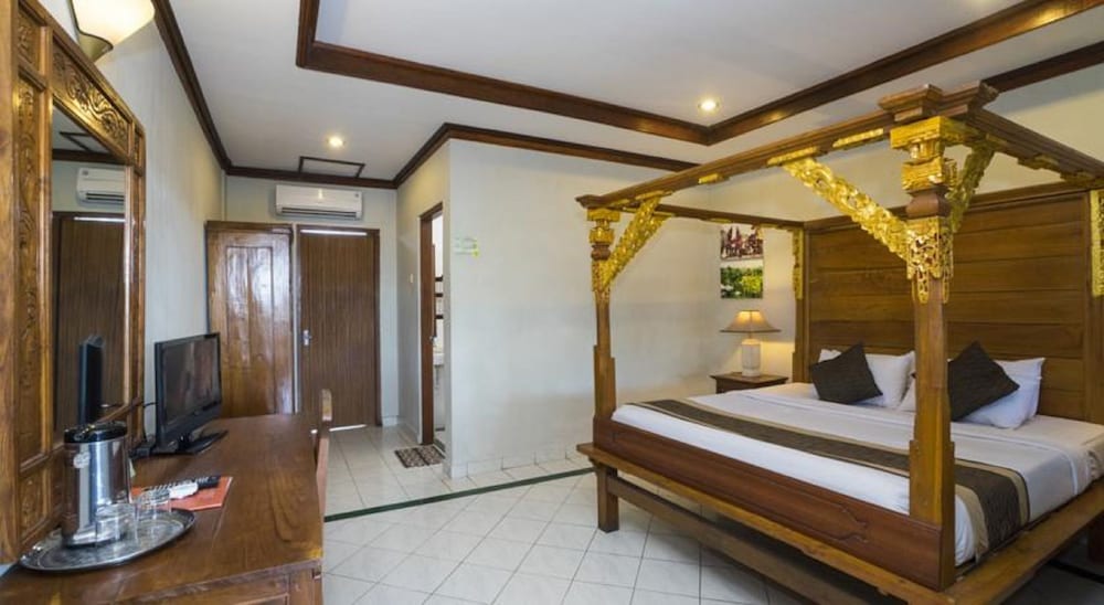 Legian Village Beach Resort 37/75