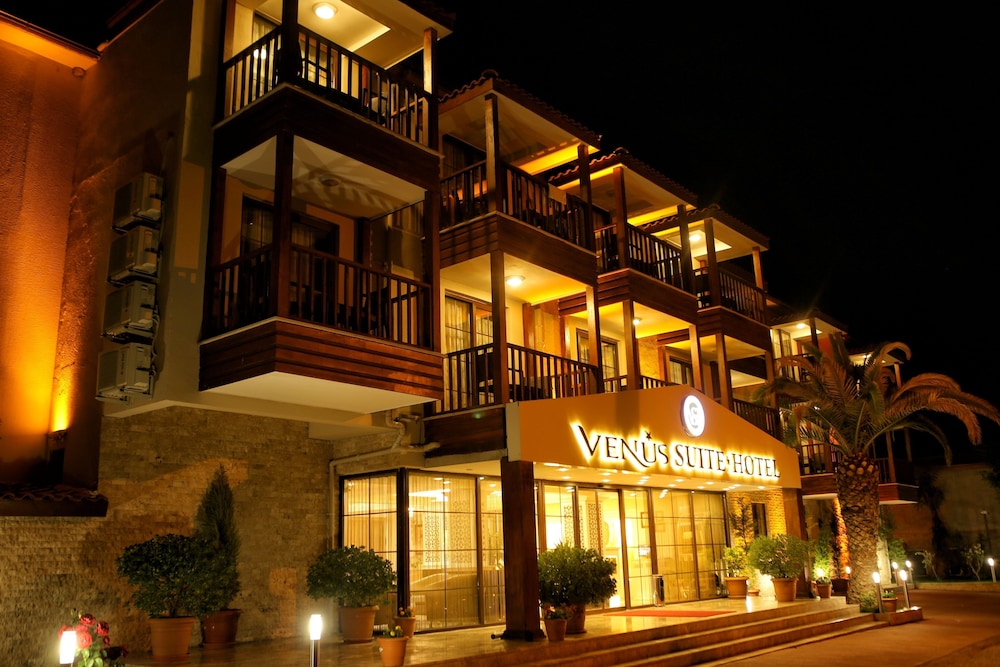 Venus Suite Hotel 8/50