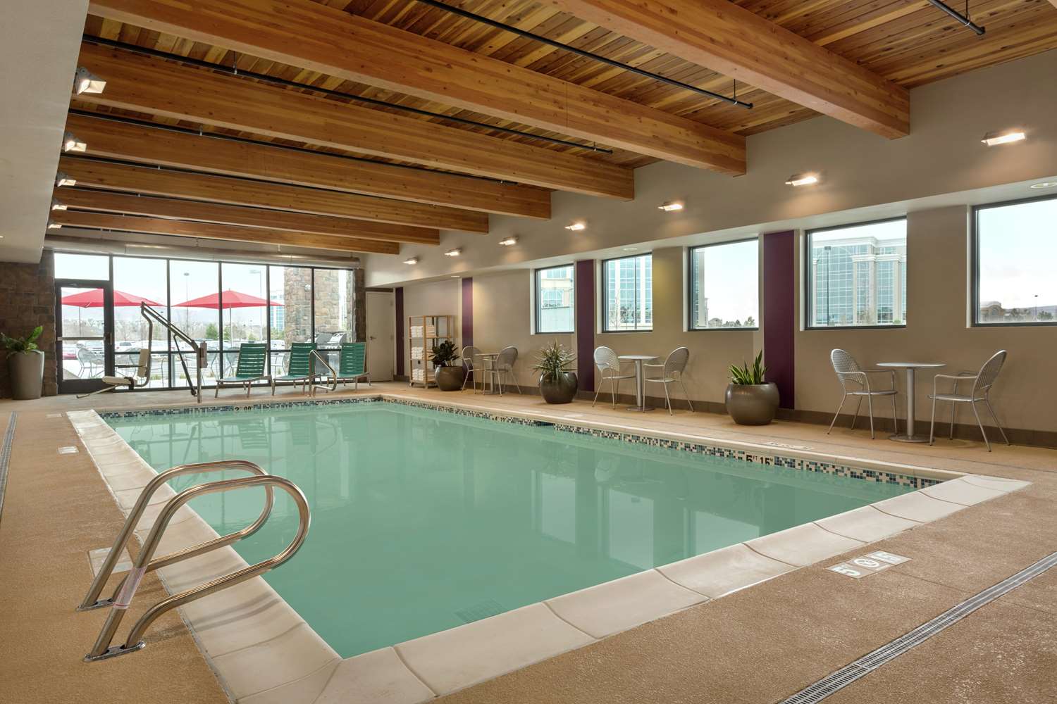 swimming pool spa