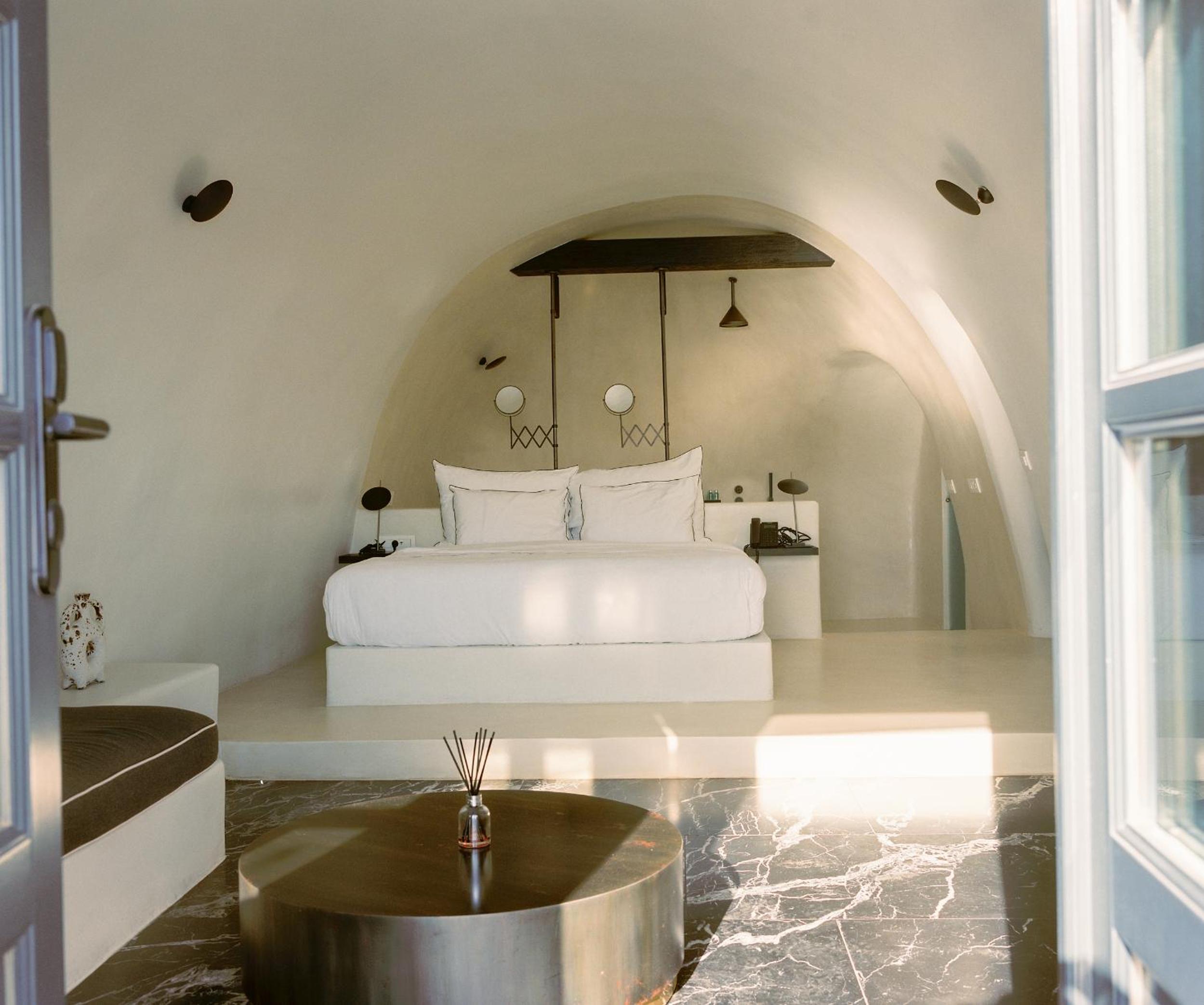 SUPERIOR, SUITE, CALDERA VIEW, OUTDOOR JETTED TUB