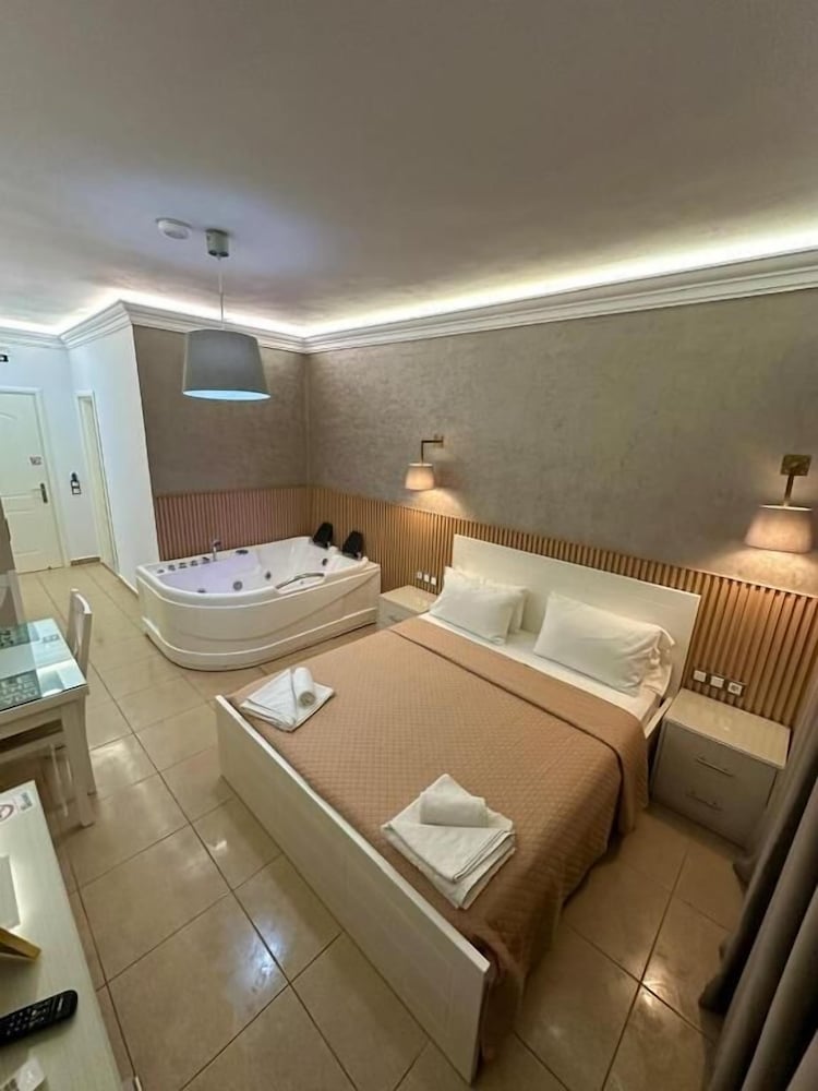 Hotel Mira Mare 20/50