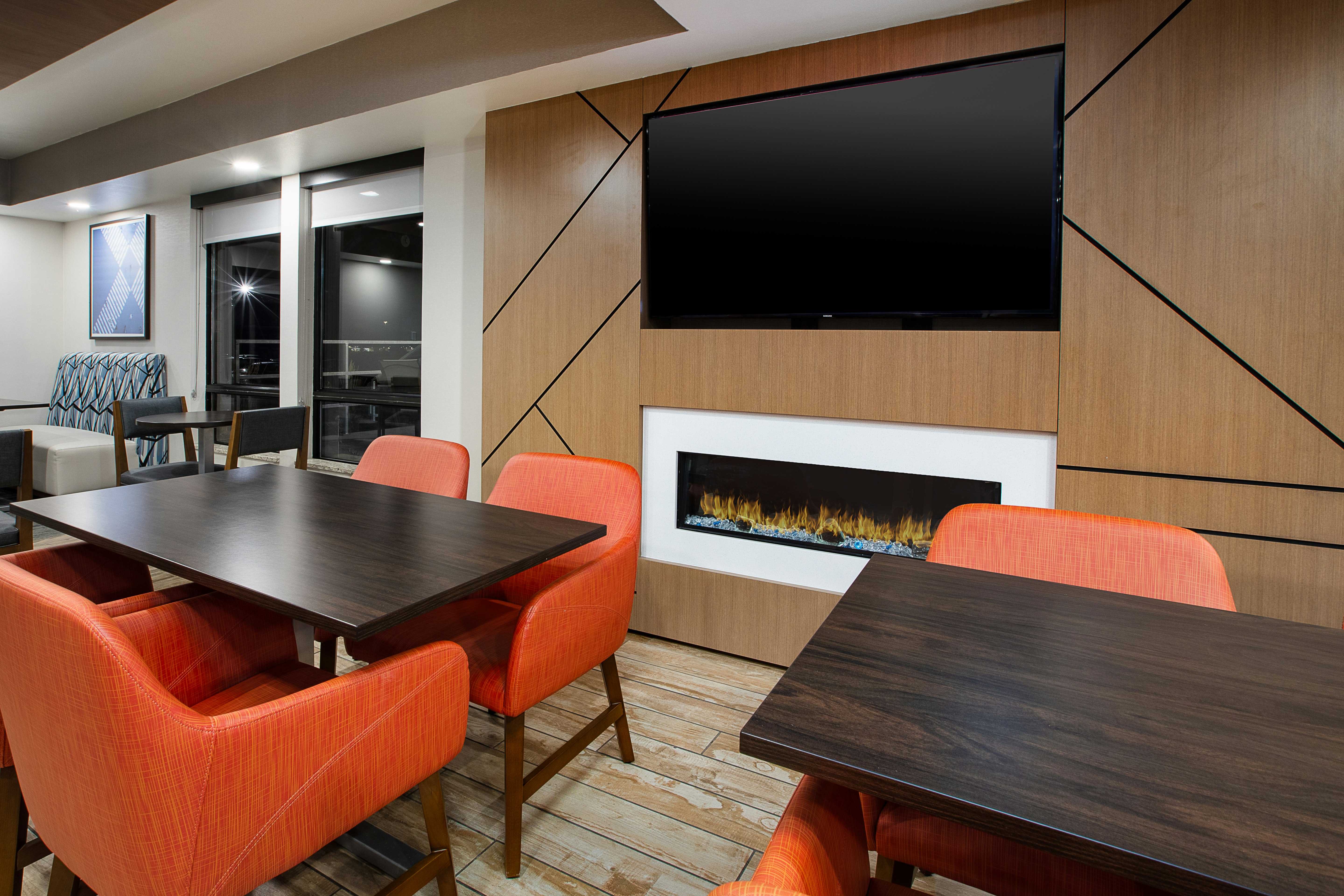 Holiday Inn Express And Suite Eden Prairie Minneapolis 53/57