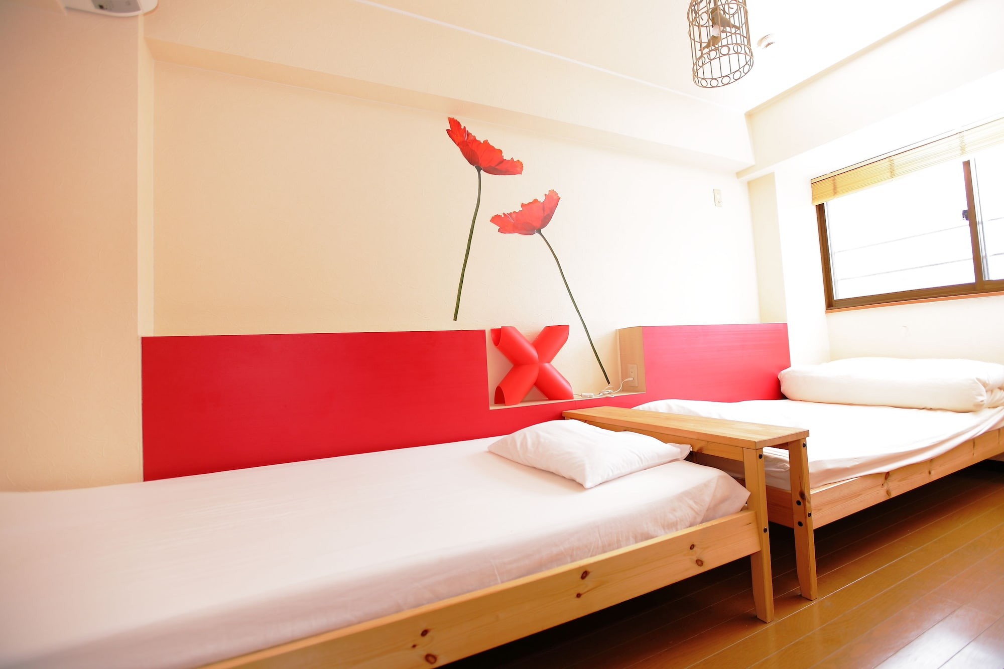 ECONOMY, TWIN BEDS