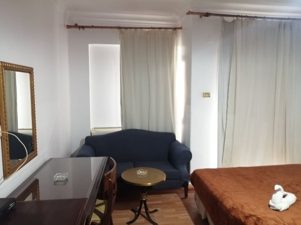 Mayorca Hotel 25/32