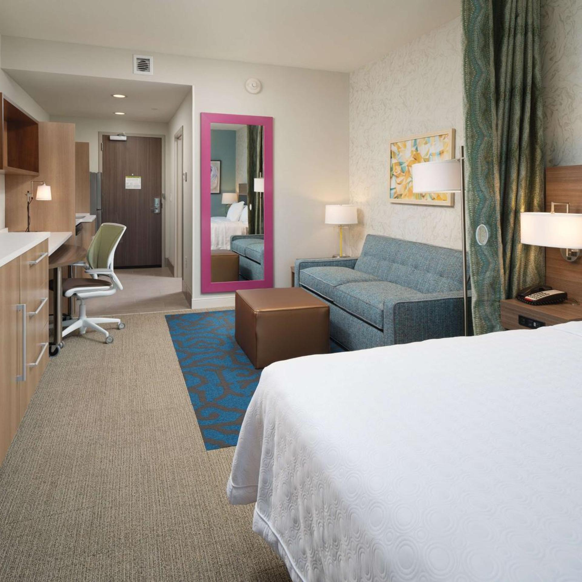 STUDIO, SUITE, KING BED, ACCESSIBLE