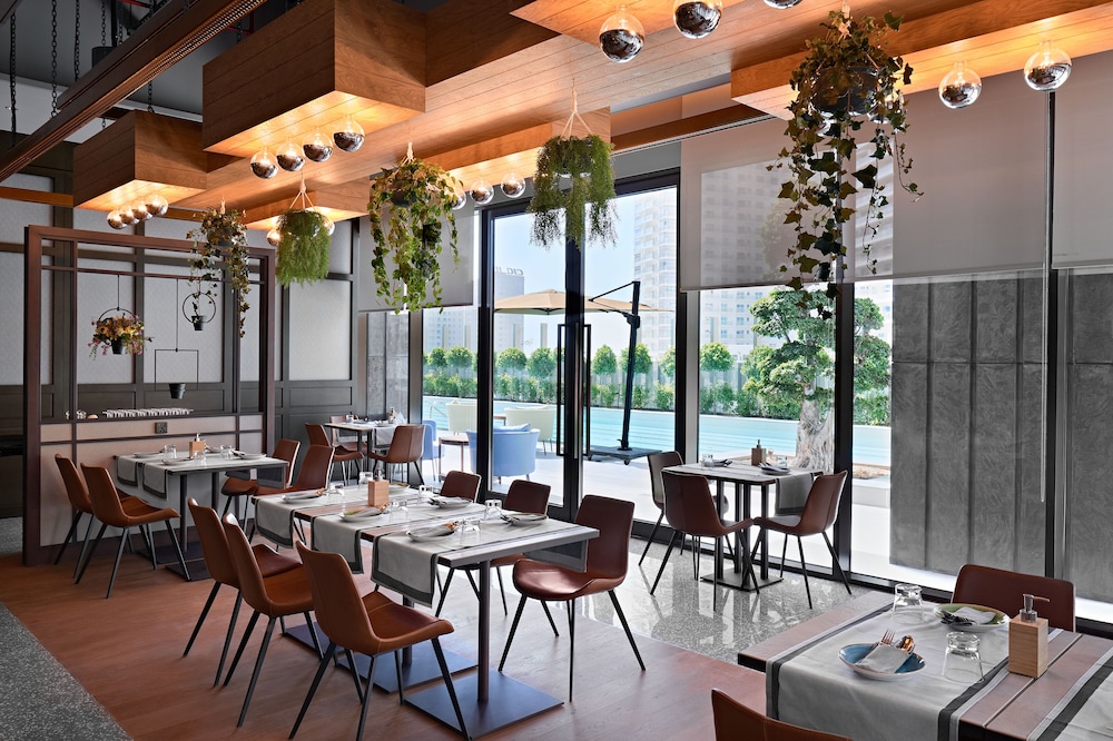 Barcelo Business Bay, Dubai 45/61