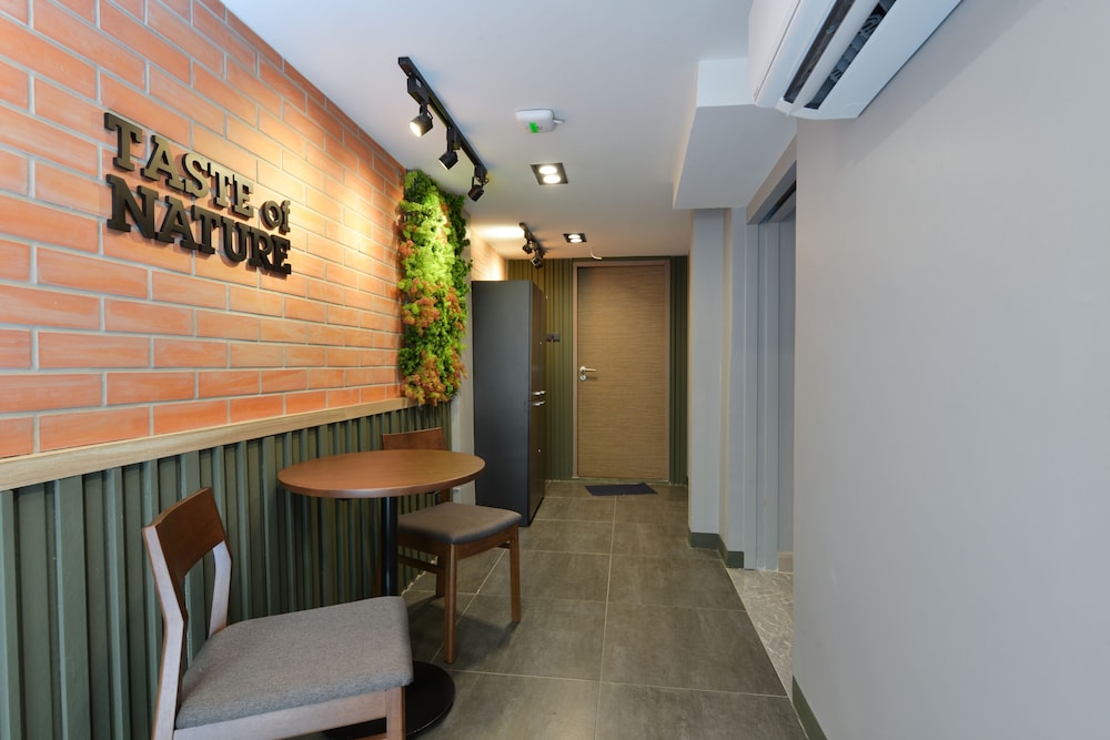 Sova Hotel Bangkok 45/61