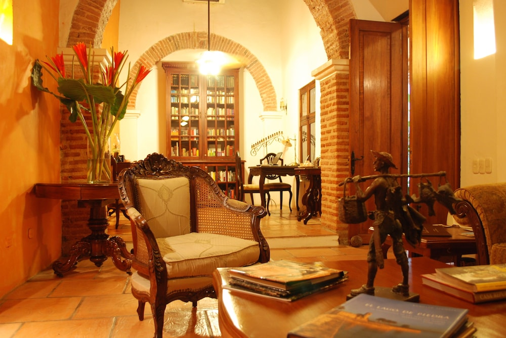 Alfiz Hotel Boutique 30/50
