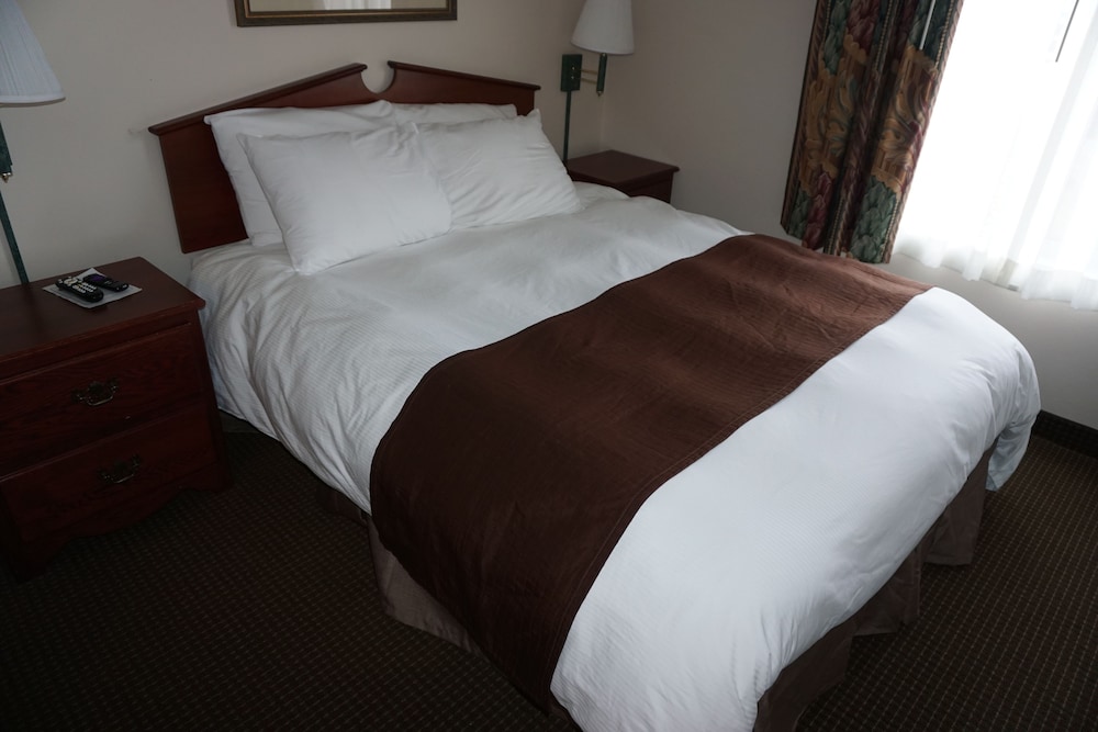 River Hills Hotel 19/66