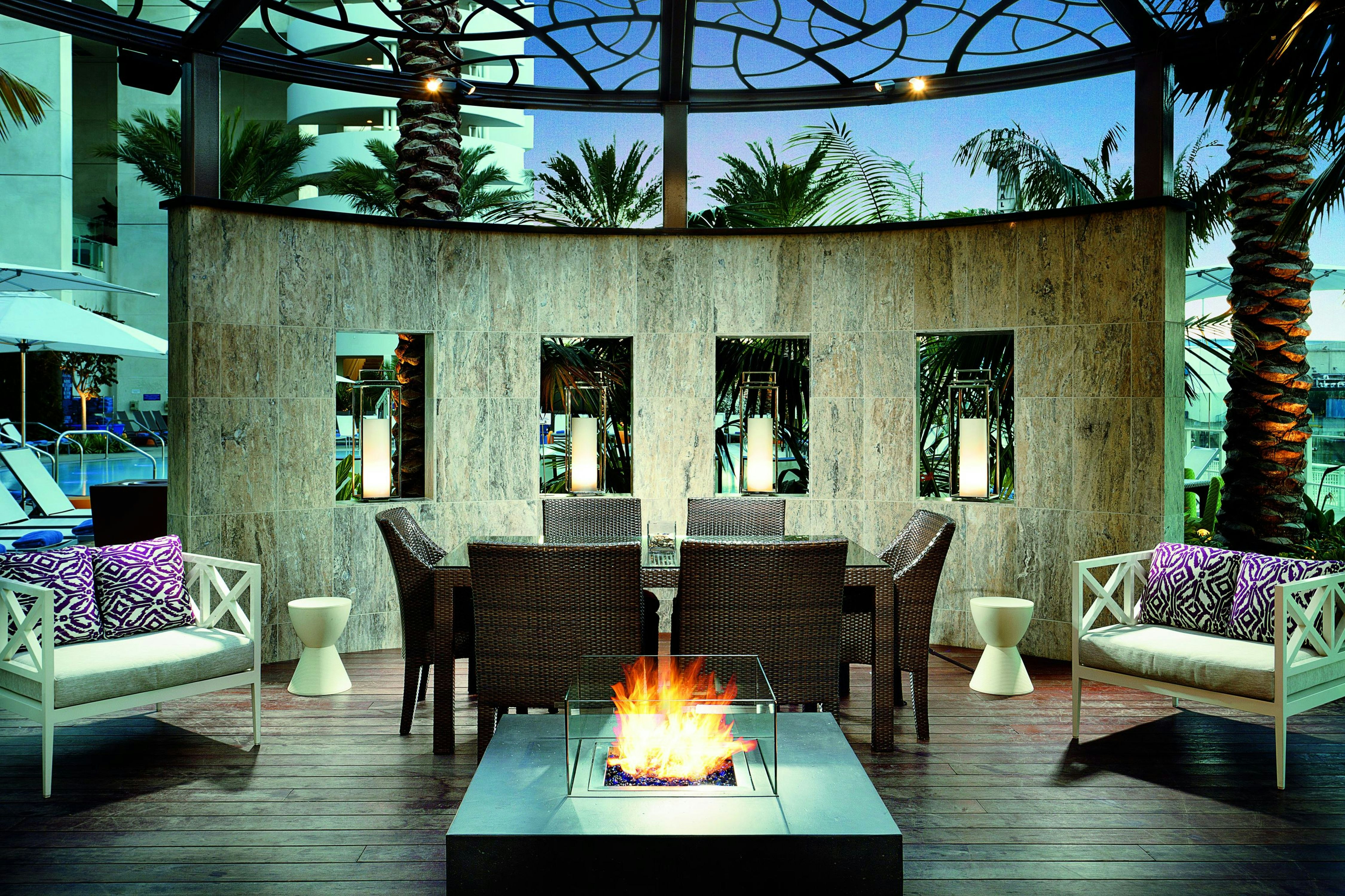 Hilton San Diego Bayfront 40/70
