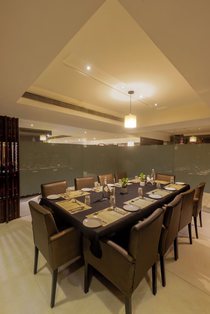 Hotel Hemaadri Grand 49/50