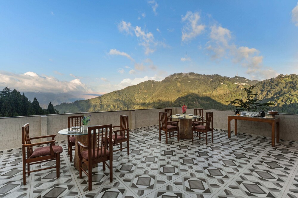 Country Inn Premier Pacific Mall Road Mussoorie 49/60