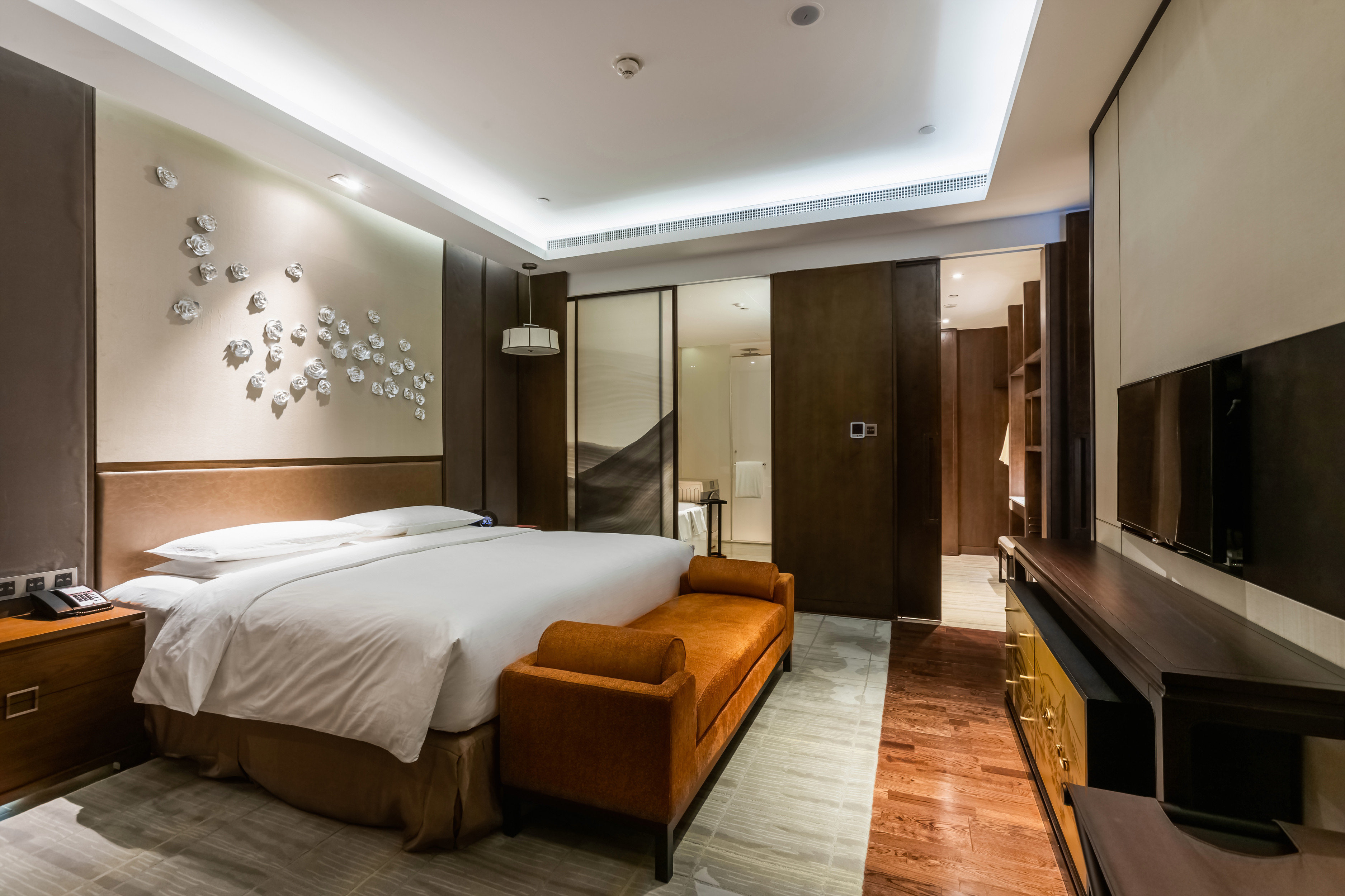 HUALUXE HOTELS AND RESORTS WUXI TAIHU 8/50