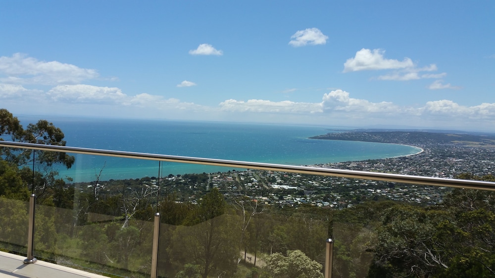 Arthurs Superb Views Luxury Retreat 30/43