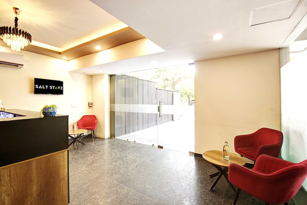 Saltstayz Hotel Huda City Center 21/49