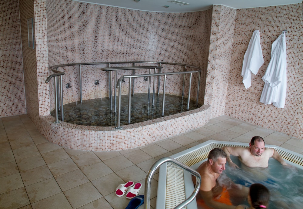 Hunguest Hotel Bal Resort 26/76