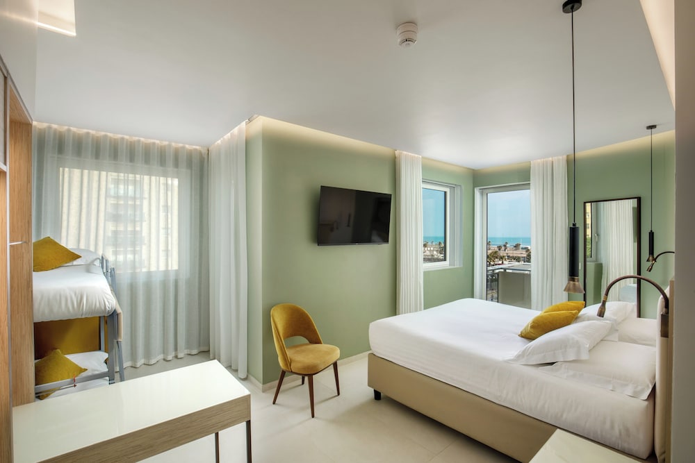 Ambasciatori Suite Hotel 74/110