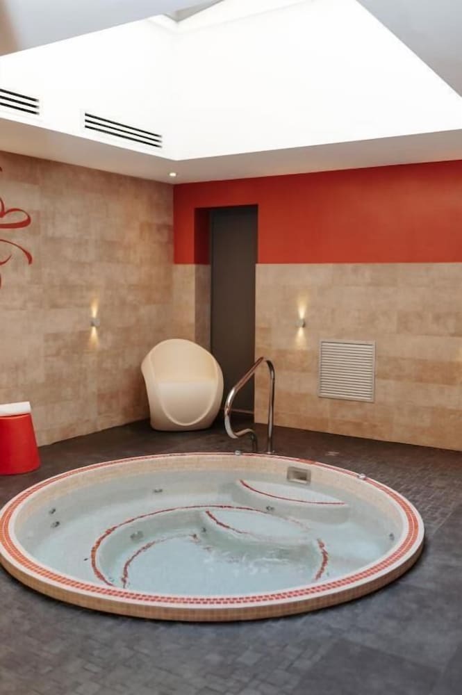 Hotel Le Bouclier D Or And Spa 22/41