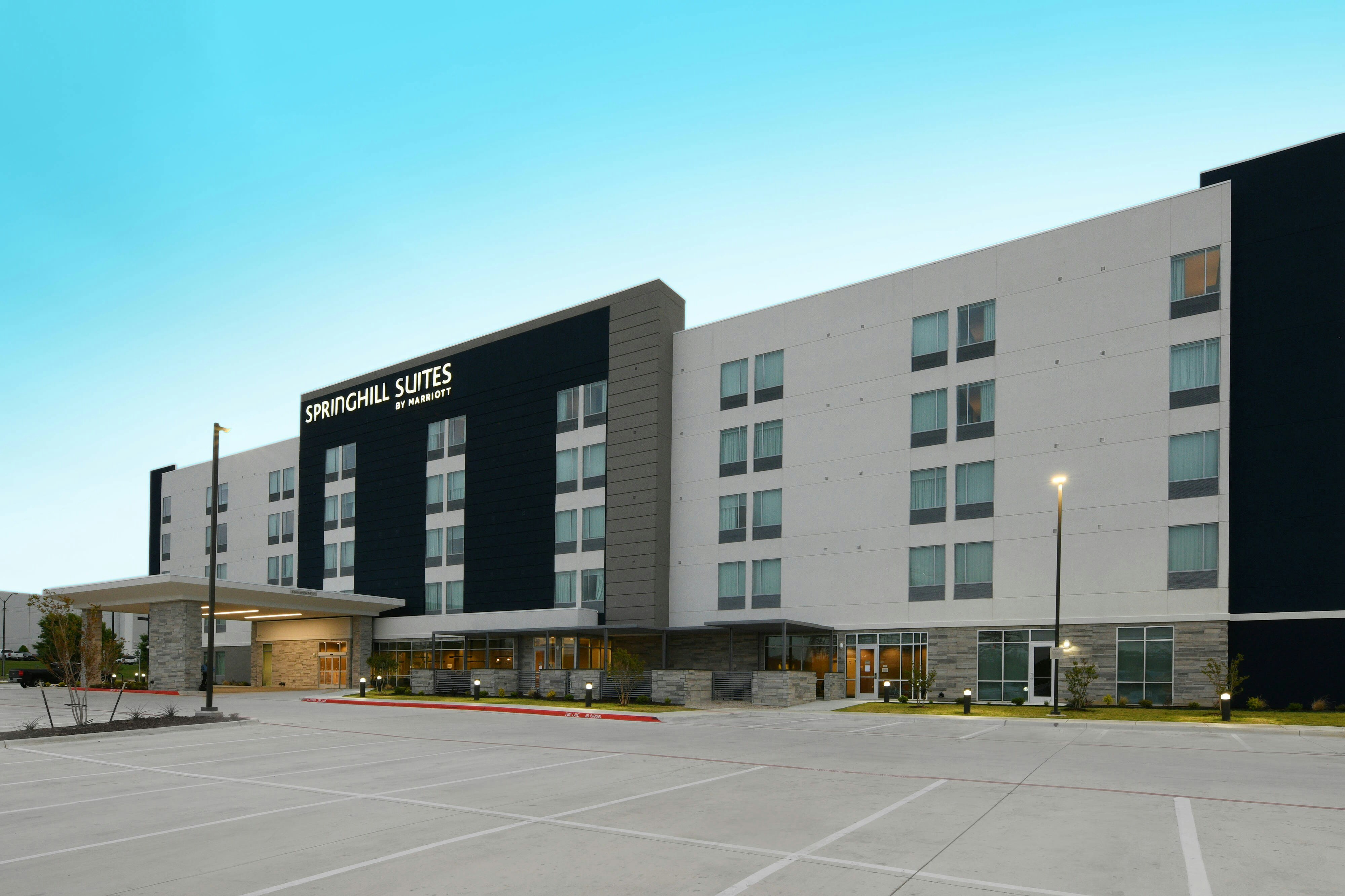 Springhill Suites By Marriott Dallas Dfw Airport South/Centreport 6/6
