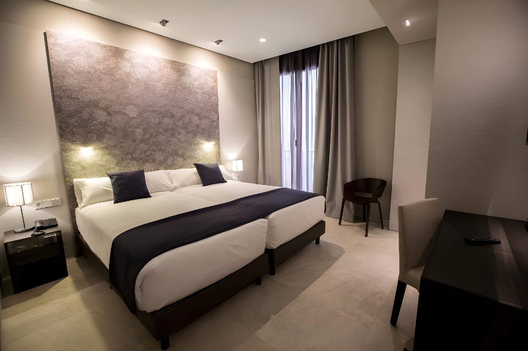 Standard, Triple, Single Bed