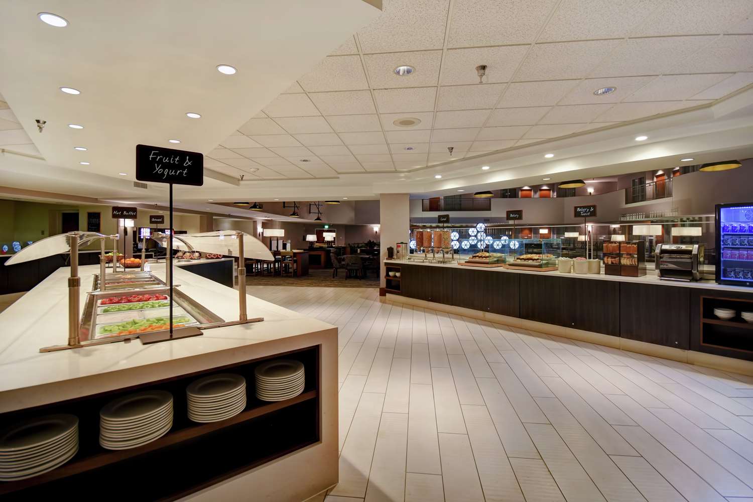 restaurant cafeteria