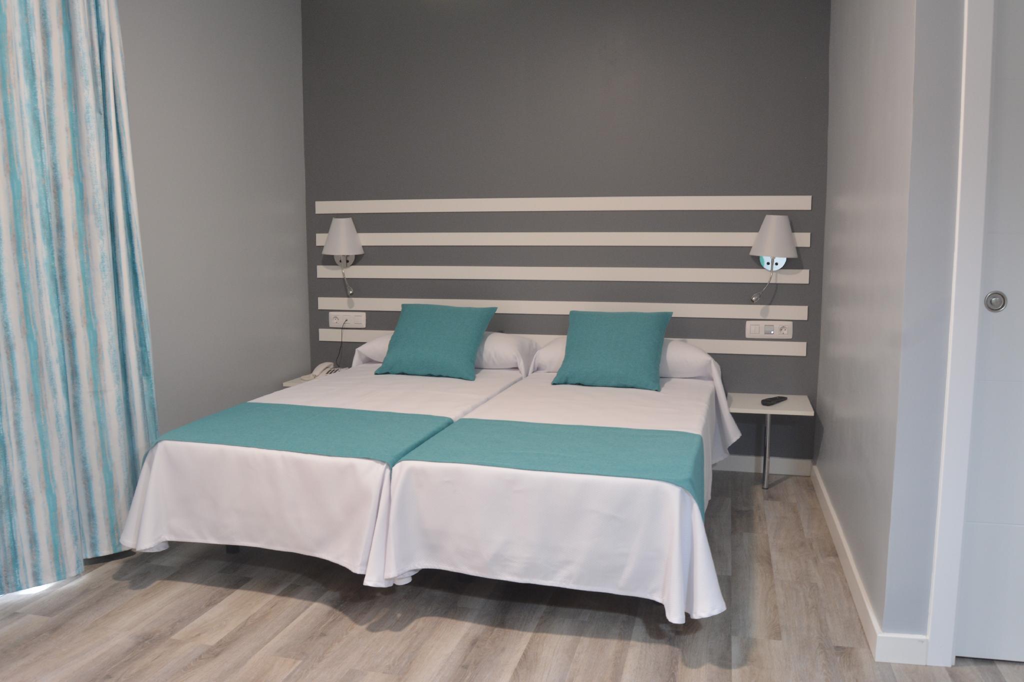 1 Bedroom, Apartment, Sofa
