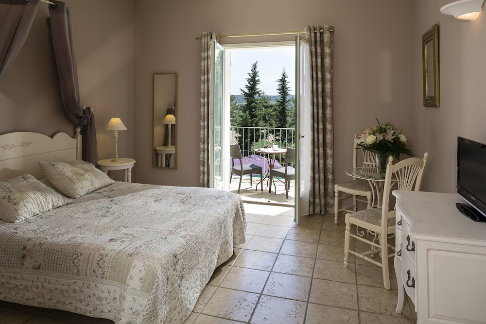 RELAIS DU SILENCE LE CLOS DE PRADINES 16/51