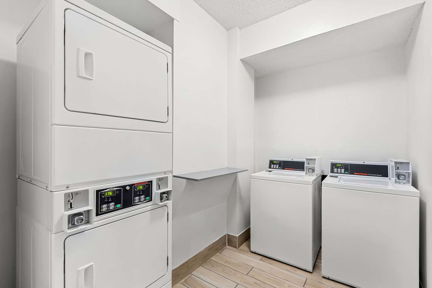 Comfort Suites Denver North - Westminster 5/20