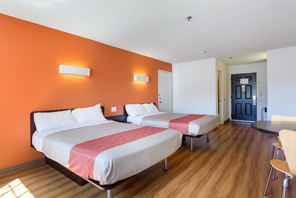 Motel6 Williams, AZ - West - Grand Canyon 8/55