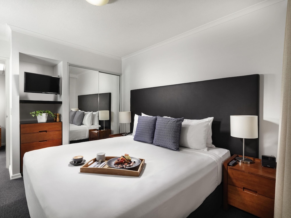 2 BEDROOMS, APARTMENT