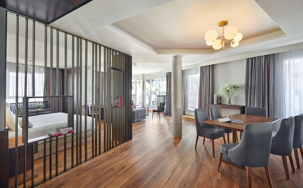 Hyatt Centric Gran Via Madrid 63/72