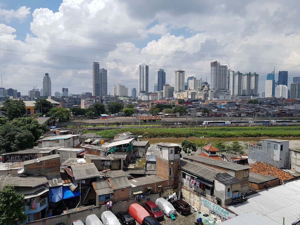 N1 Hotel Tanah Abang 32/36