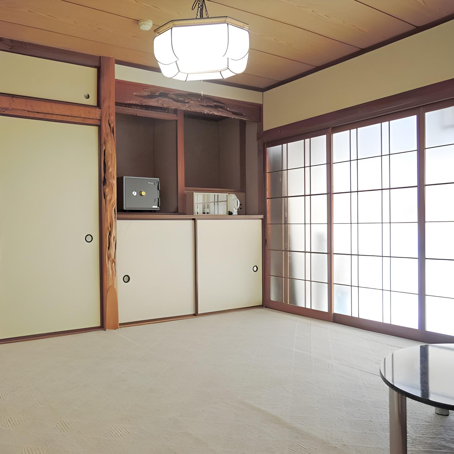 Business Hotel Nobeoka 7/11