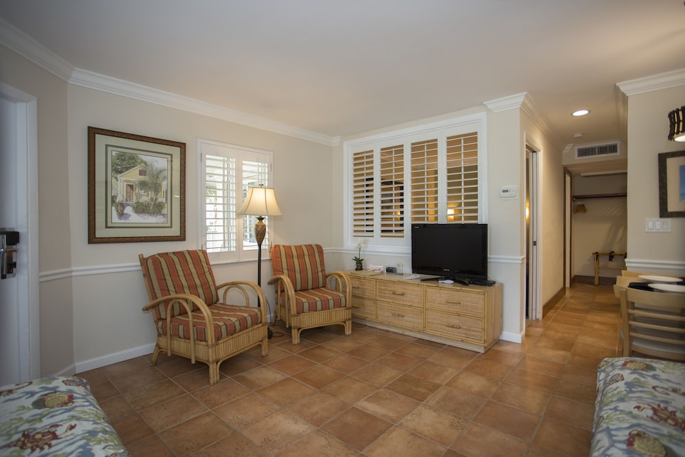 Vanderbilt Beach Resort 44/65