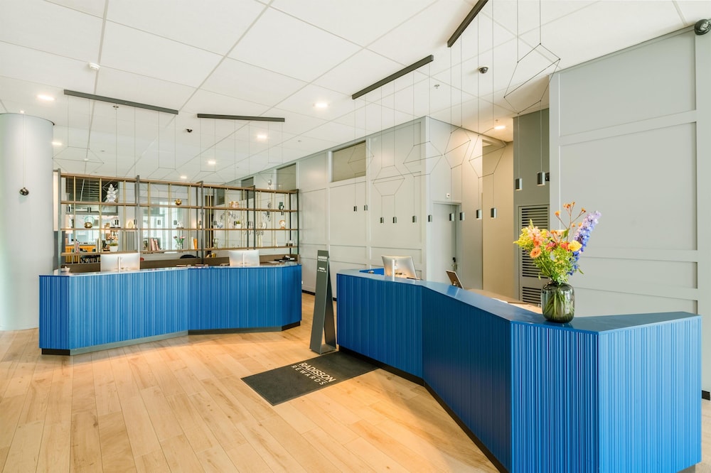 Radisson Blu Hotel Amsterdam Airport 10/80