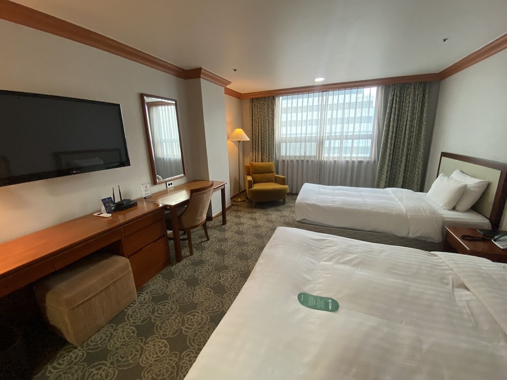 Hotel International 14/66