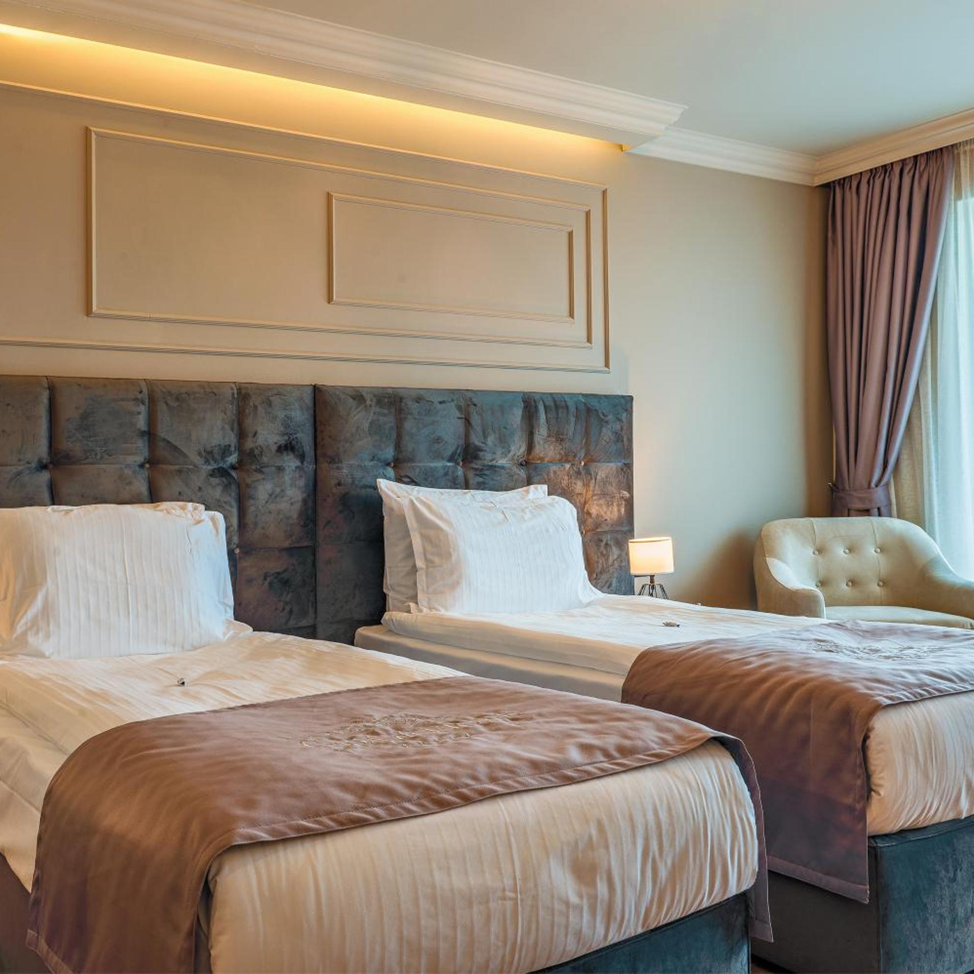 Deluxe, Single Bed, Land View, Balcony