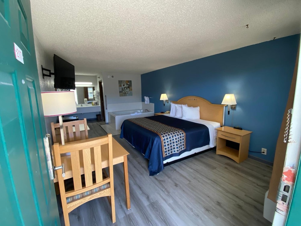 Econo Lodge Branson Theater District 21/40